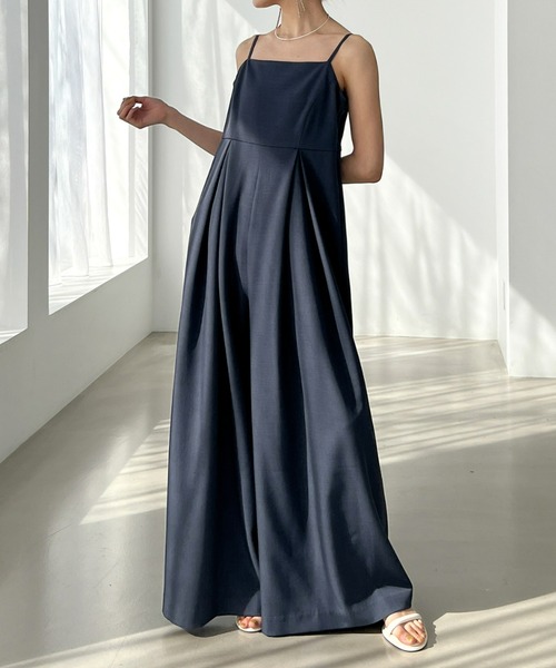 Olu.（オルドット）の「タックワイドオールインワン（つなぎ/オールインワン・レディース・ベージュ/ネイビー・1/0）」の6枚目の写真