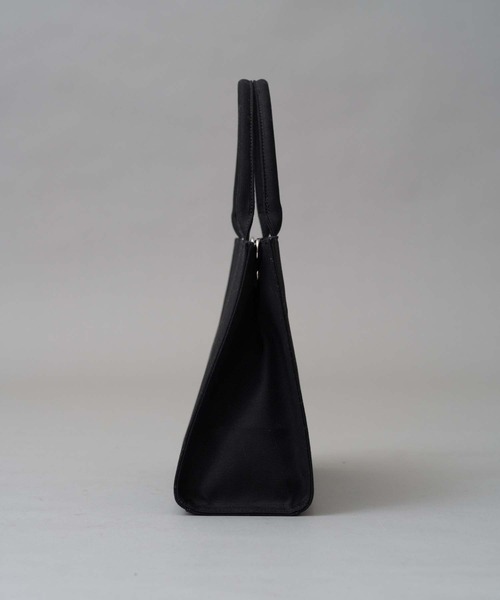 one after another NICE CLAUP（ワンアフターアナザーナイスクラップ）の「ロゴ刺繍キャンバストートバッグ（大）A4サイズ収納可（トートバッグ・レディース・ブラック/アイボリー/ブルーグレー・FREE）」の13枚目の写真