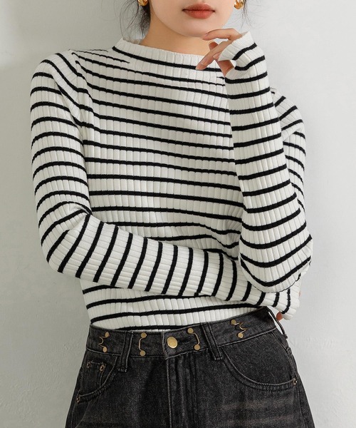 DAY CLOSET（デイ クローゼット）の「レディース サムホール付き配色デザインハイネックリブニットトップス（ニット/セーター・レディース・ブラック×ホワイト/ブラック/アイボリー/グレー・FREE）」の18枚目の写真