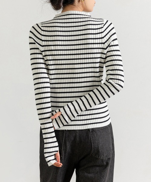 DAY CLOSET（デイ クローゼット）の「レディース サムホール付き配色デザインハイネックリブニットトップス（ニット/セーター・レディース・ブラック×ホワイト/ブラック/アイボリー/グレー・FREE）」の16枚目の写真