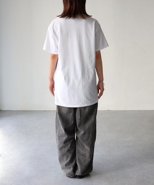 Riberry(リベリー)の「It's BEST メタリック箔シルバープリントロゴTシャツ(Tシャツ/カットソー・レディース・ブラック/ホワイト・MEDIUM)」の19枚目の写真