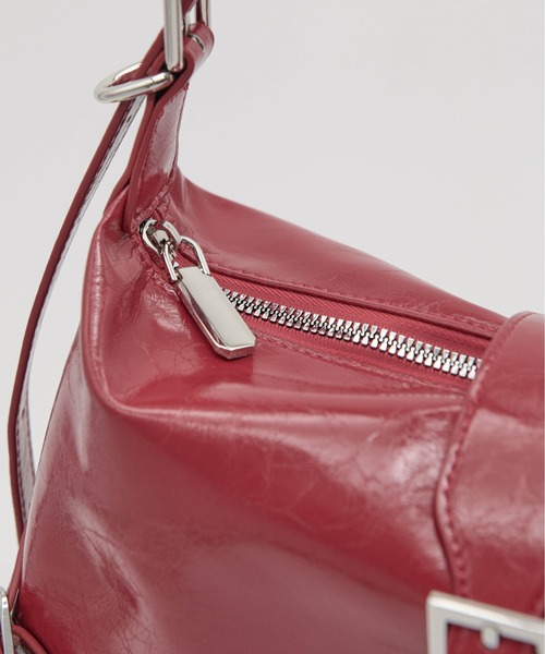 Carmelo（カーメロ）の「'Le reve' Boucle patent small bag / パテントレザーライク スモールショルダーバッグ（ショルダーバッグ・レディース・ホワイト/ブラック/レッド/シルバー/ピンク・FREE）」の10枚目の写真