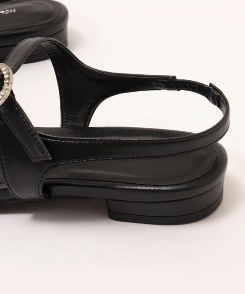 NOLLEY’S（ノーリーズ）の「キラバックルストライプサンダル（サンダル・レディース・ブラック・24.5/24/23.5/23/22.5）」の5枚目の写真