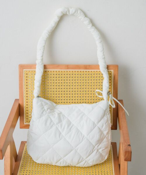 ems excite（エムズエキサイト）の「【WEB限定】キルトドロストBAG（ショルダーバッグ・レディース・ピンク/ナチュラル/ベージュ/ブラック/ブルー・ONE SIZE）」の7枚目の写真