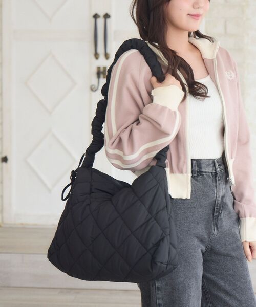 ems excite（エムズエキサイト）の「【WEB限定】キルトドロストBAG（ショルダーバッグ・レディース・ピンク/ナチュラル/ベージュ/ブラック/ブルー・ONE SIZE）」の19枚目の写真