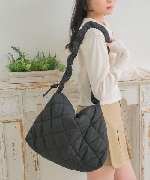 ems excite（エムズエキサイト）の「【WEB限定】キルトドロストBAG（ショルダーバッグ・レディース・ピンク/ナチュラル/ベージュ/ブラック/ブルー・ONE SIZE）」の21枚目の写真