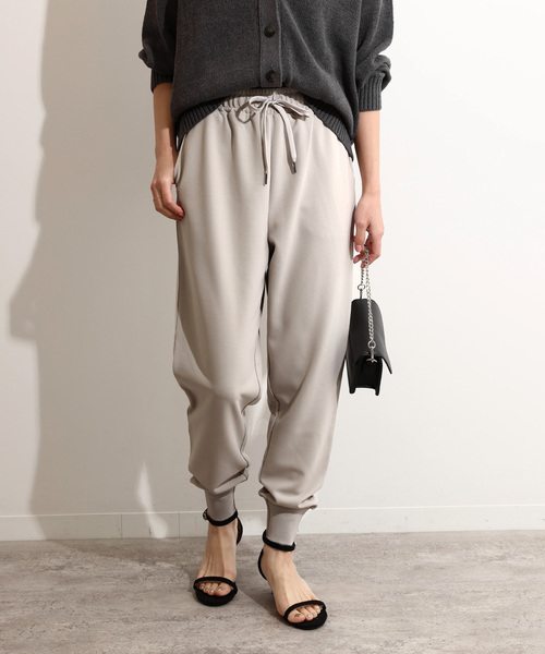 JOURNAL STANDARD relume（ジャーナルスタンダード　レリューム）の「《WEB限定追加》ジャージージョーゼットジョガーパンツ（その他パンツ・レディース・グレー/ブラック・FREE）」の14枚目の写真