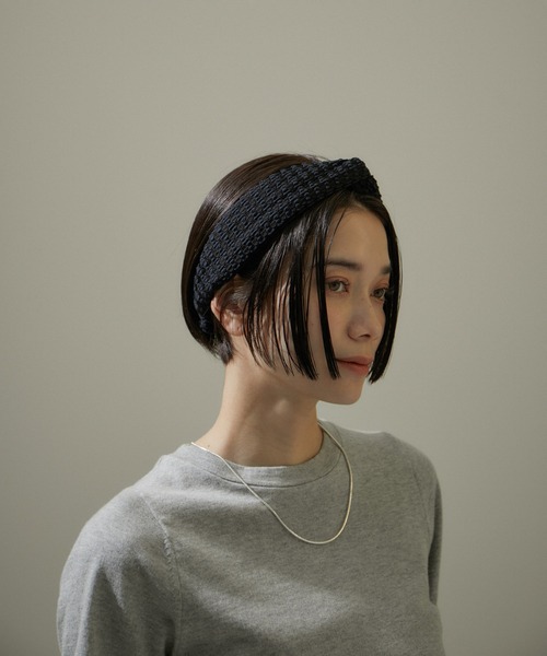 SALON adam et rope'（サロン アダム エ ロペ）の「KINANジャガードヘアバンド（ヘアバンド・レディース・ブラック/ホワイト/ピンク・FREE）」の2枚目の写真