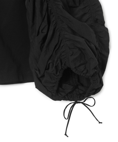 ADAM ET ROPE'(アダムエロペ)の「ギャザースリーブTシャツ(Tシャツ/カットソー・レディース・ホワイト/ブラック/オフホワイト・FREE)」の15枚目の写真
