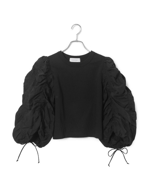 ADAM ET ROPE'(アダムエロペ)の「ギャザースリーブTシャツ(Tシャツ/カットソー・レディース・ホワイト/ブラック/オフホワイト・FREE)」の11枚目の写真