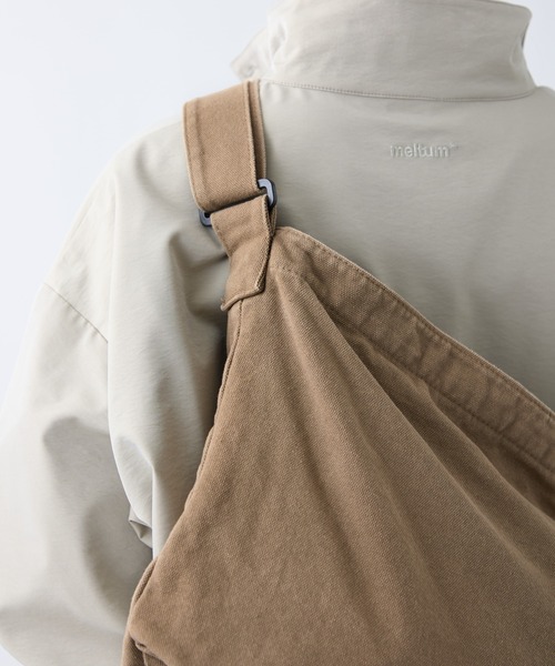 meltum(メルタム)の「CANVAS SHOULDER BAG(メッセンジャーバッグ・メンズ・ブラック/オリーブ/カーキ/ナチュラル/ブラウン・FREE)」の16枚目の写真