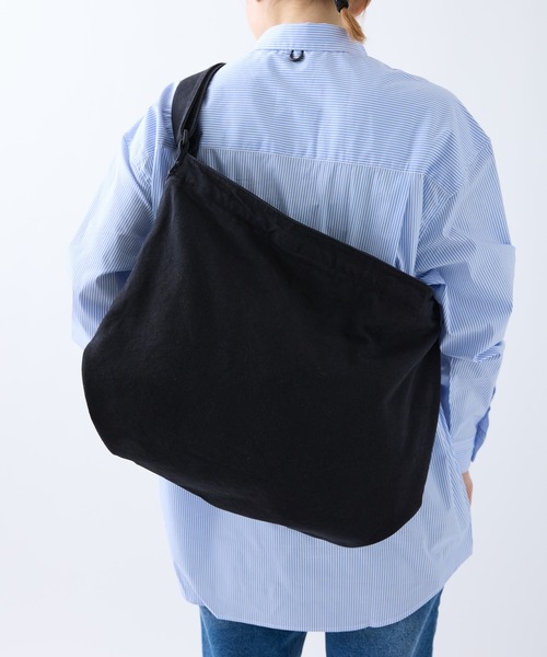 meltum(メルタム)の「CANVAS SHOULDER BAG(メッセンジャーバッグ・メンズ・ブラック/オリーブ/カーキ/ナチュラル/ブラウン・FREE)」の21枚目の写真