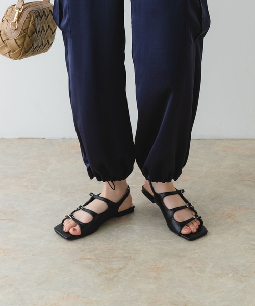 RODE SKO（ロデスコ）の「ベルトフラットサンダル（サンダル・レディース・シルバー/ブラック・36/37/38）」の17枚目の写真