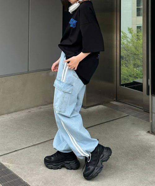 PBLIM（ページボーイリム）の「PBLIM/アートフラワーT（Tシャツ/カットソー・レディース・オフホワイト/ブラック/ベージュ/サックスブルー・MEDIUM/LARGE）」の22枚目の写真