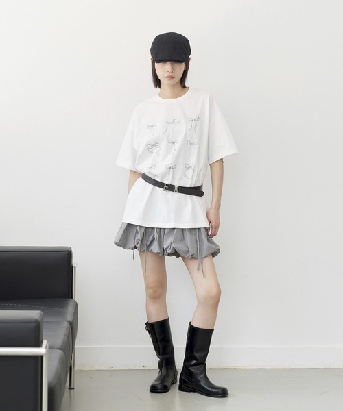 UNE MANSION(ユヌマンション)の「【インナーパンツ付き】フロントリボンバルーンナイロンフレアミニスカート(スカート・レディース・ブラック/グレー/アイボリー・FREE)」の16枚目の写真