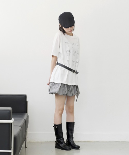 UNE MANSION(ユヌマンション)の「【インナーパンツ付き】フロントリボンバルーンナイロンフレアミニスカート(スカート・レディース・ブラック/グレー/アイボリー・FREE)」の18枚目の写真