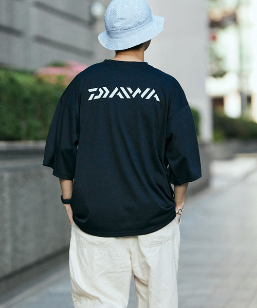 DAIWA（ダイワ）の「DAIWA  別注 LOGO TEE（Tシャツ/カットソー・メンズ・グレー/シャーベット/ブラック/ホワイト・MEDIUM/LARGE）」の20枚目の写真