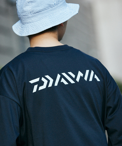 DAIWA（ダイワ）の「DAIWA  別注 LOGO TEE（Tシャツ/カットソー・メンズ・グレー/シャーベット/ブラック/ホワイト・MEDIUM/LARGE）」の21枚目の写真