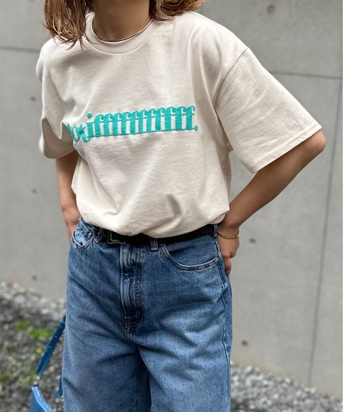 mi via loca(ミヴィアロカ)の「GILDAN 発泡モチーフロゴ半袖Tシャツ 【PT NO. MVL040 ※2A】(Tシャツ/カットソー・レディース・オフホワイト/オートミール/ナチュラル/ホワイト系その他/ライトアッシュグレー・MEDIUM/LARGE)」の8枚目の写真