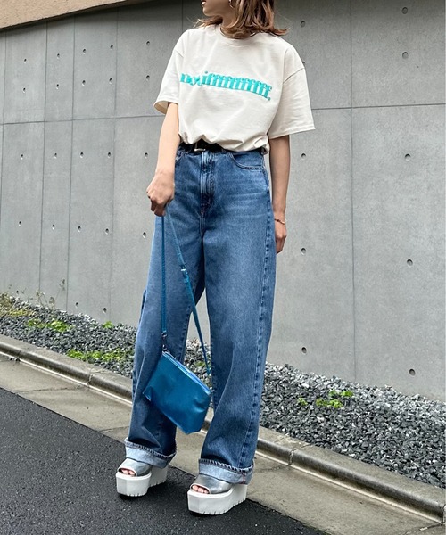 mi via loca(ミヴィアロカ)の「GILDAN 発泡モチーフロゴ半袖Tシャツ 【PT NO. MVL040 ※2A】(Tシャツ/カットソー・レディース・オフホワイト/オートミール/ナチュラル/ホワイト系その他/ライトアッシュグレー・MEDIUM/LARGE)」の14枚目の写真