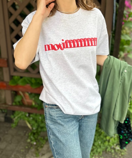 mi via loca(ミヴィアロカ)の「GILDAN 発泡モチーフロゴ半袖Tシャツ 【PT NO. MVL040 ※2A】(Tシャツ/カットソー・レディース・オフホワイト/オートミール/ナチュラル/ホワイト系その他/ライトアッシュグレー・MEDIUM/LARGE)」の21枚目の写真