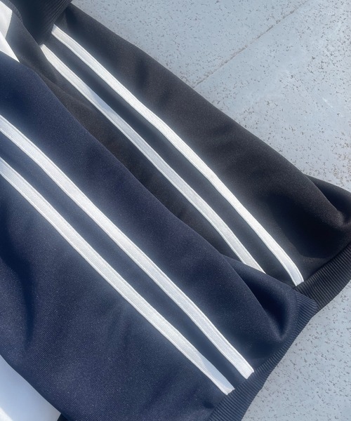 AS KNOW AS plus（アズノゥアズプラス）の「◎アソートトラック半袖ジャケット（ジャージ・レディース・ブラック系/グリーン系/アイボリー系/ホワイト系/アイボリー系2/サックスブルー系1/ブラック系1/アイボリー系1・FREE）」の15枚目の写真