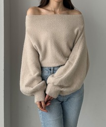 オフショルシャギーニット