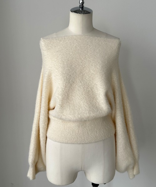 Louere(ルエレ)の「オフショルシャギーニット(ニット/セーター・レディース・アイボリー/ブラック/ピンクベージュ/チャコール/ブラウン・LARGE/MEDIUM)」の15枚目の写真