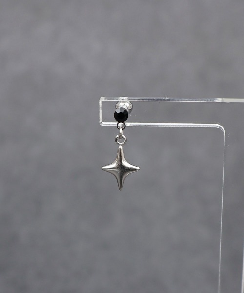 ディオール　ピアス　片耳　最終値下げ中❤️ 片耳 Dior(ディオール) ピアス(レディース) - 海外通販のBUYMA
