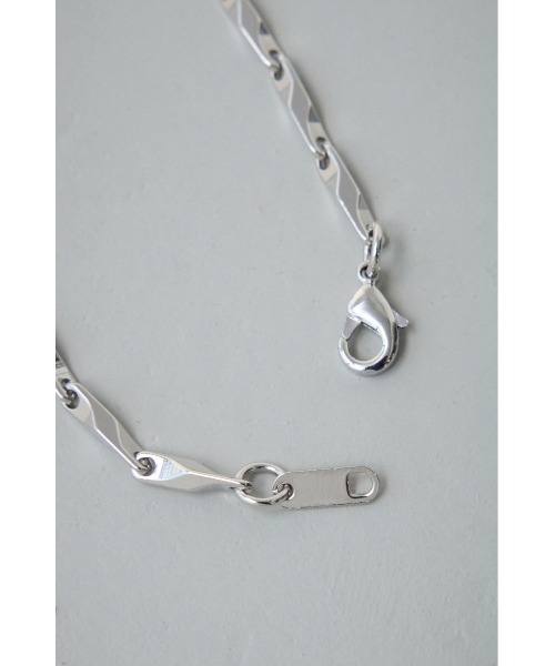 AZUL by moussy（アズールバイマウジー）の「アンギュラーチェーンブレスレット（ブレスレット・メンズ・シルバー/ゴールド・FREE）」の9枚目の写真