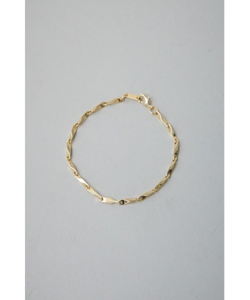 AZUL by moussy（アズールバイマウジー）の「アンギュラーチェーンブレスレット（ブレスレット・メンズ・シルバー/ゴールド・FREE）」の6枚目の写真