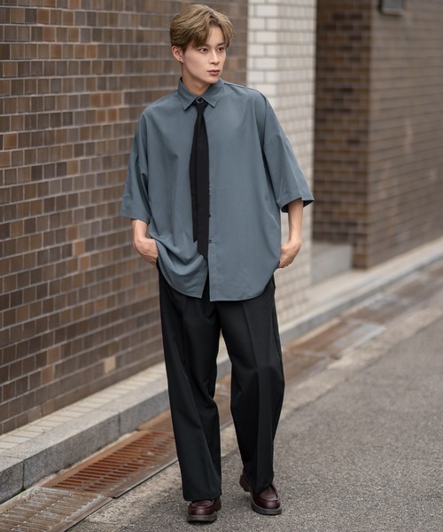 SIDEWAY STANCE(サイドウェイスタンス)の「ポリストレッチ ネクタイ付き 半袖シャツ(シャツ/ブラウス・メンズ・チャコール/ブラック/ベージュ/ホワイト・MEDIUM/LARGE/X-LARGE)」の13枚目の写真