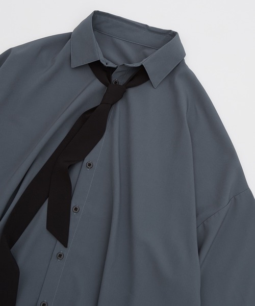 SIDEWAY STANCE(サイドウェイスタンス)の「ポリストレッチ ネクタイ付き 半袖シャツ(シャツ/ブラウス・メンズ・チャコール/ブラック/ベージュ/ホワイト・MEDIUM/LARGE/X-LARGE)」の18枚目の写真