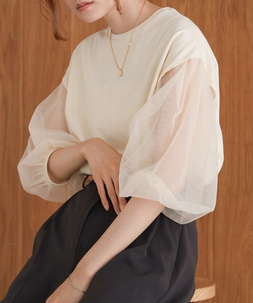 Bab(バブ)の「シアーボリュームスリーブトップス(Tシャツ/カットソー・レディース・グレー系その他2/ホワイト系その他/チャコールグレー/ベージュ・FREE)」の2枚目の写真
