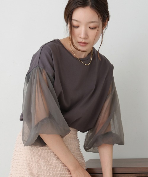 Bab(バブ)の「シアーボリュームスリーブトップス(Tシャツ/カットソー・レディース・グレー系その他2/ホワイト系その他/チャコールグレー/ベージュ・FREE)」の3枚目の写真