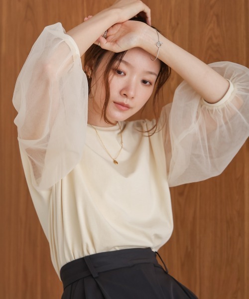 Bab(バブ)の「シアーボリュームスリーブトップス(Tシャツ/カットソー・レディース・グレー系その他2/ホワイト系その他/チャコールグレー/ベージュ・FREE)」の12枚目の写真