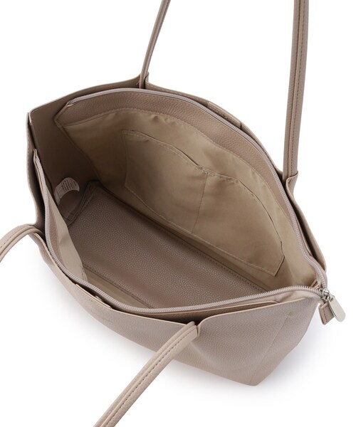 ITS'DEMO（イッツデモ）の「◆【通勤／全7色】仕切りポケットA4トート（トートバッグ・レディース・ピンク系/ベージュ/イエロー/ダークグリーン/ブラック/アイボリー/ブルー・00）」の16枚目の写真