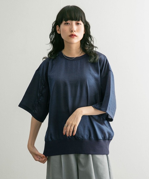 KBF（ケイビーエフ）の「シャイニールーズプルオーバー（Tシャツ/カットソー・レディース・ライトベージュ/ネイビー・ONE）」の3枚目の写真