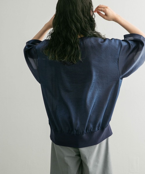 KBF（ケイビーエフ）の「シャイニールーズプルオーバー（Tシャツ/カットソー・レディース・ライトベージュ/ネイビー・ONE）」の6枚目の写真