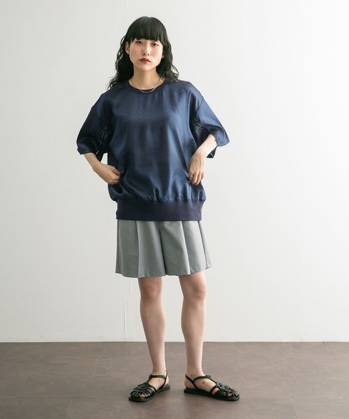 KBF（ケイビーエフ）の「シャイニールーズプルオーバー（Tシャツ/カットソー・レディース・ライトベージュ/ネイビー・ONE）」の8枚目の写真