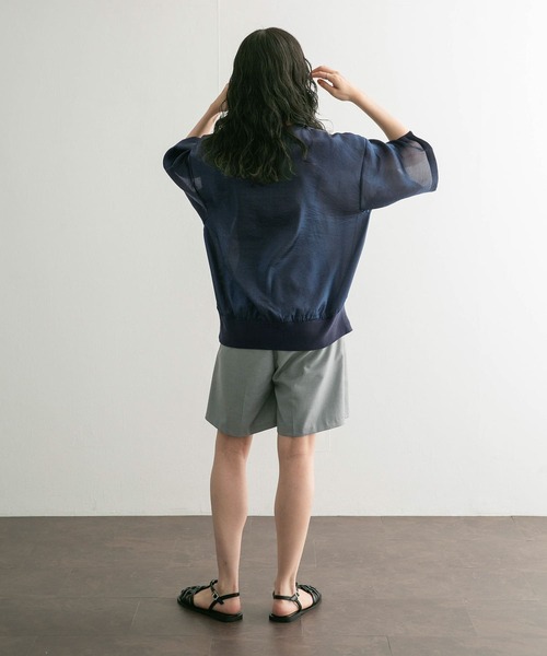 KBF（ケイビーエフ）の「シャイニールーズプルオーバー（Tシャツ/カットソー・レディース・ライトベージュ/ネイビー・ONE）」の9枚目の写真