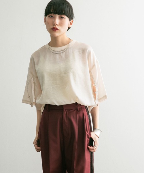 KBF（ケイビーエフ）の「シャイニールーズプルオーバー（Tシャツ/カットソー・レディース・ライトベージュ/ネイビー・ONE）」の10枚目の写真