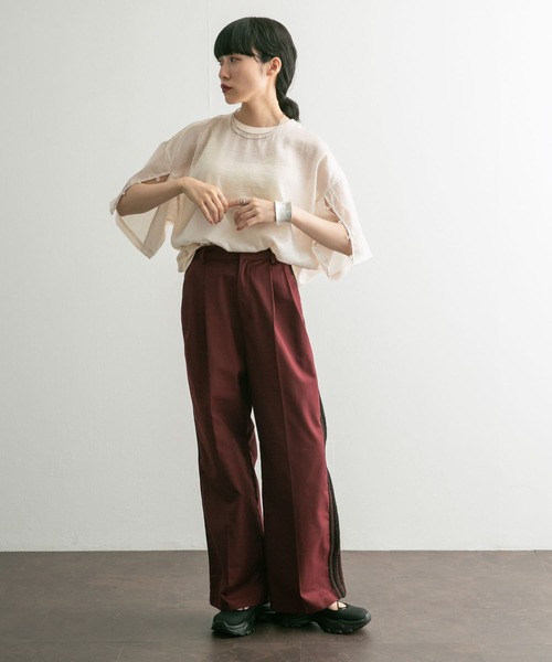 KBF（ケイビーエフ）の「シャイニールーズプルオーバー（Tシャツ/カットソー・レディース・ライトベージュ/ネイビー・ONE）」の15枚目の写真