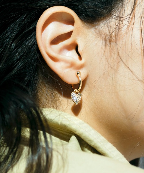 GOLDY(ゴールディ)の「ラズベリー ハート ピアス(ピアス(両耳用)・レディース・ゴールド/シルバー/ガンメタ・FREE)」の1枚目の写真