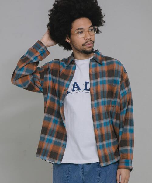 URBAN RESEARCH Sonny Label（アーバンリサーチサニーレーベル）の「リラックスフィットチェックレギュラーシャツ（シャツ/ブラウス・メンズ・グレー系その他/ブラウン系その他/ブラック系その他・MEDIUM/LARGE）」の20枚目の写真