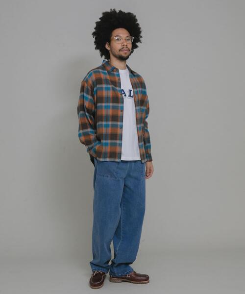 URBAN RESEARCH Sonny Label（アーバンリサーチサニーレーベル）の「リラックスフィットチェックレギュラーシャツ（シャツ/ブラウス・メンズ・グレー系その他/ブラウン系その他/ブラック系その他・MEDIUM/LARGE）」の6枚目の写真