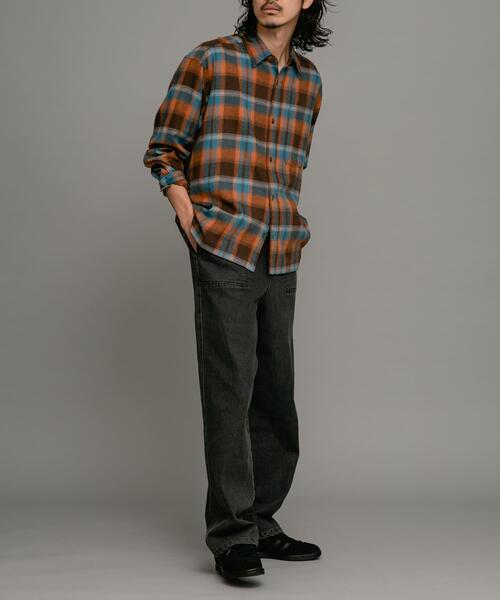URBAN RESEARCH Sonny Label（アーバンリサーチサニーレーベル）の「リラックスフィットチェックレギュラーシャツ（シャツ/ブラウス・メンズ・グレー系その他/ブラウン系その他/ブラック系その他・MEDIUM/LARGE）」の17枚目の写真