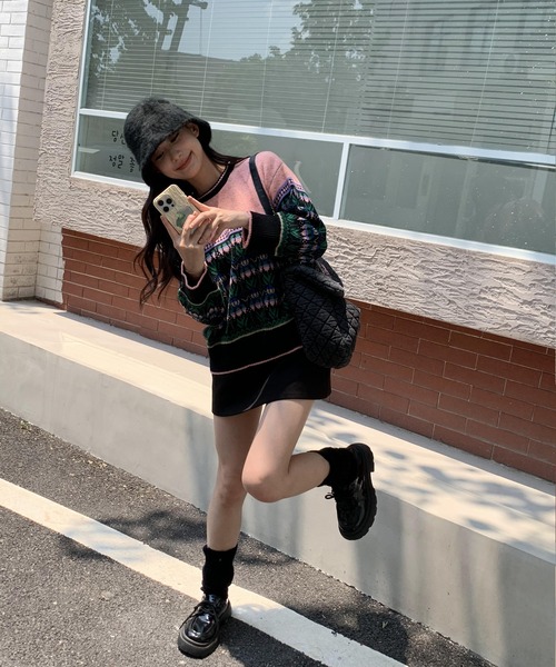 ARCADE(アーケード)の「秋服 ノルディック柄 オーバーサイズ ジャガードニット セーター -ARCADE Limited Line-(ニット/セーター・レディース・ブルー/ピンク・FREE)」の9枚目の写真