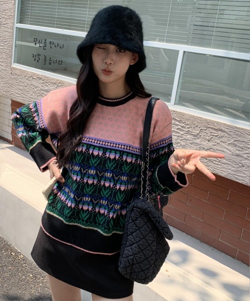 ARCADE(アーケード)の「秋服 ノルディック柄 オーバーサイズ ジャガードニット セーター -ARCADE Limited Line-(ニット/セーター・レディース・ブルー/ピンク・FREE)」の4枚目の写真
