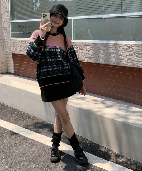 ARCADE(アーケード)の「秋服 ノルディック柄 オーバーサイズ ジャガードニット セーター -ARCADE Limited Line-(ニット/セーター・レディース・ブルー/ピンク・FREE)」の10枚目の写真